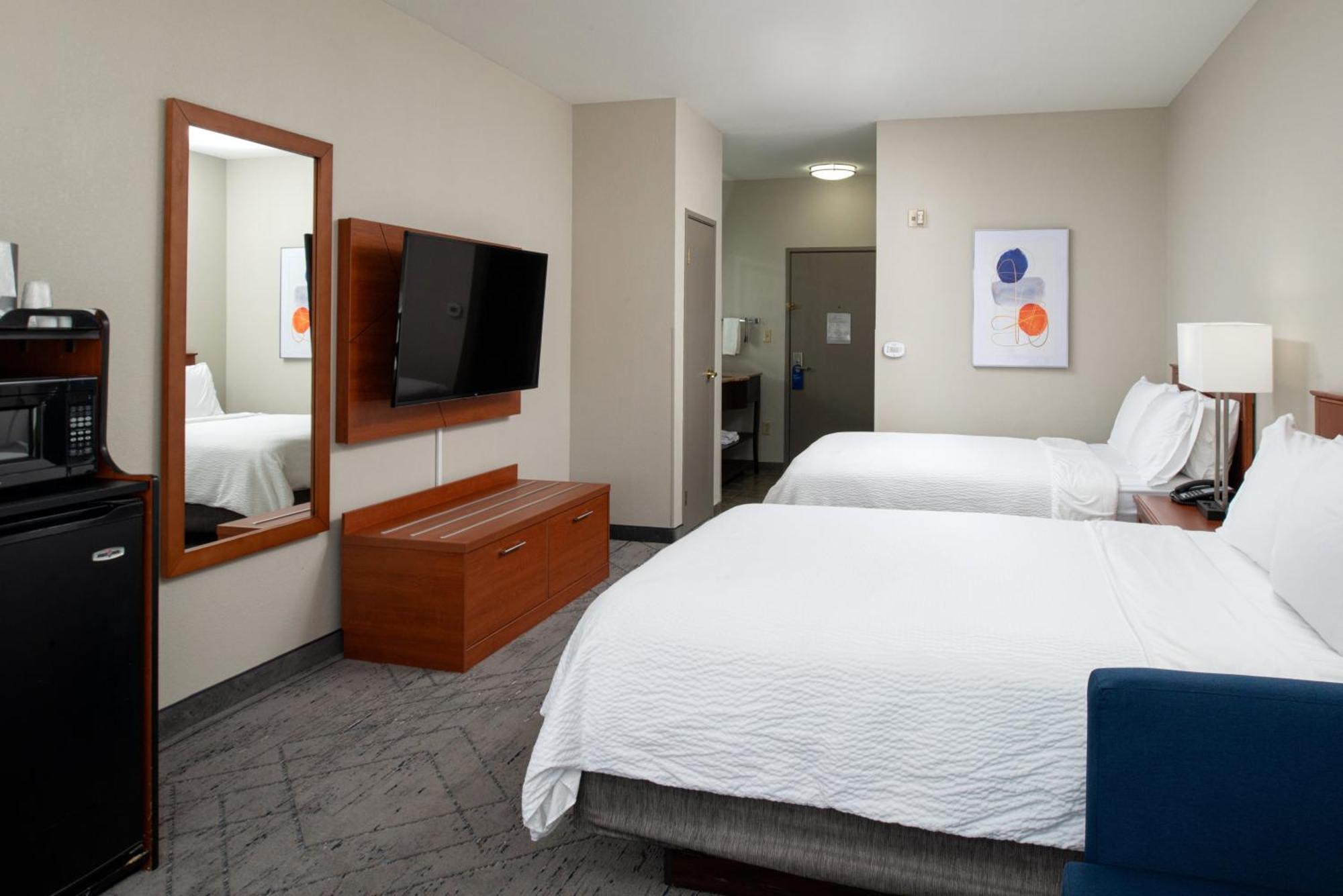 Holiday Inn Express Hotel & Suites Farmington By Ihg Luaran gambar