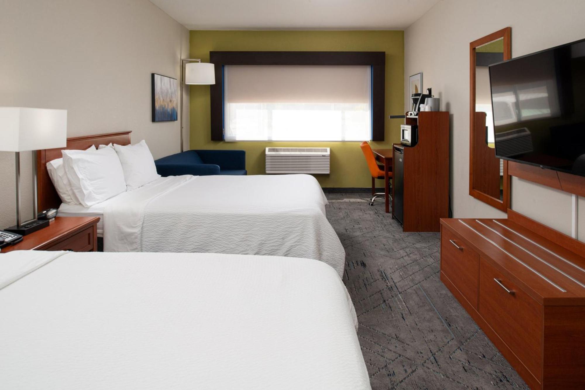 Holiday Inn Express Hotel & Suites Farmington By Ihg Luaran gambar