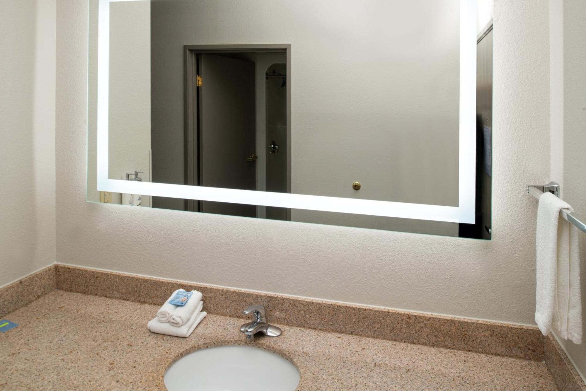 Holiday Inn Express Hotel & Suites Farmington By Ihg Luaran gambar