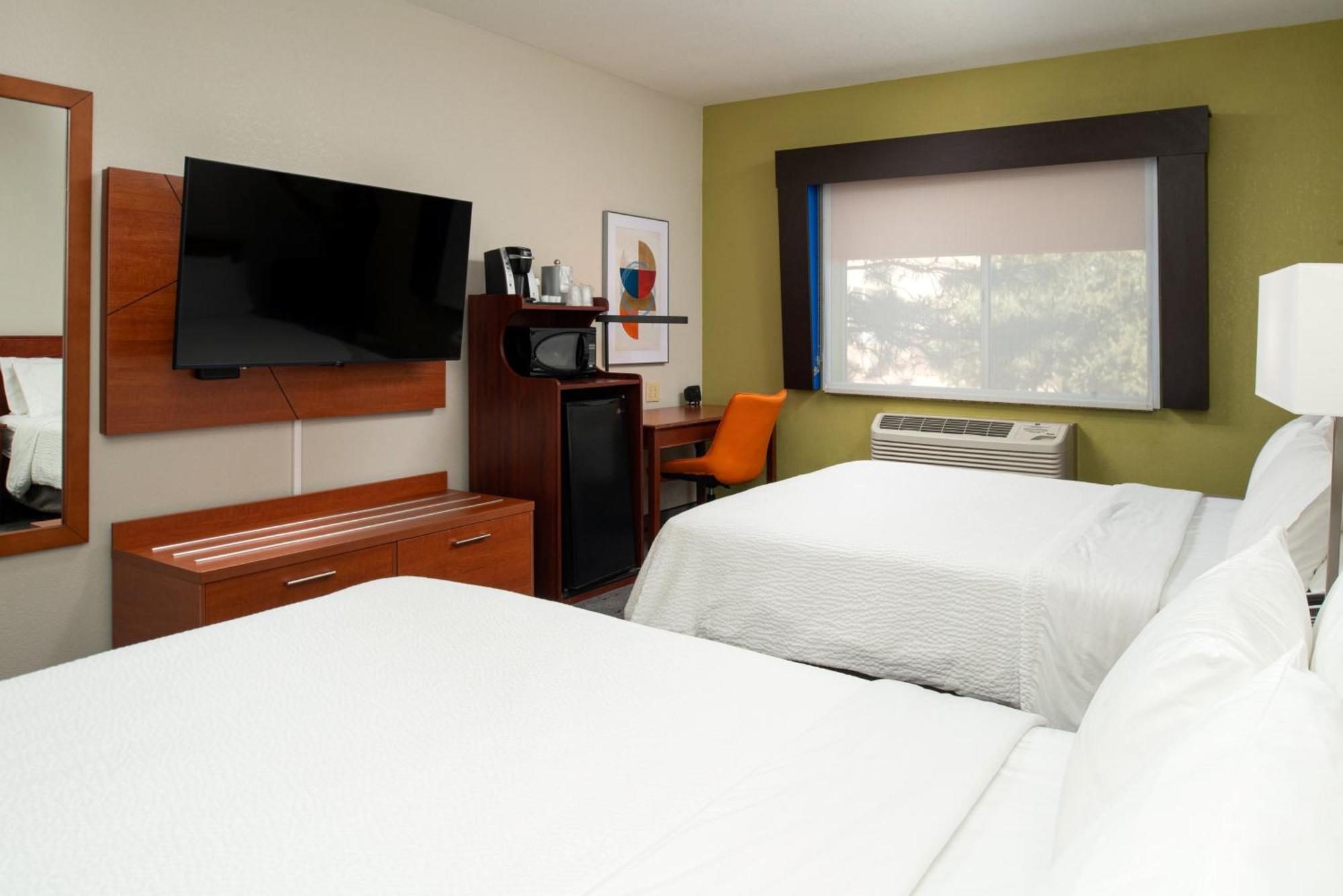 Holiday Inn Express Hotel & Suites Farmington By Ihg Luaran gambar