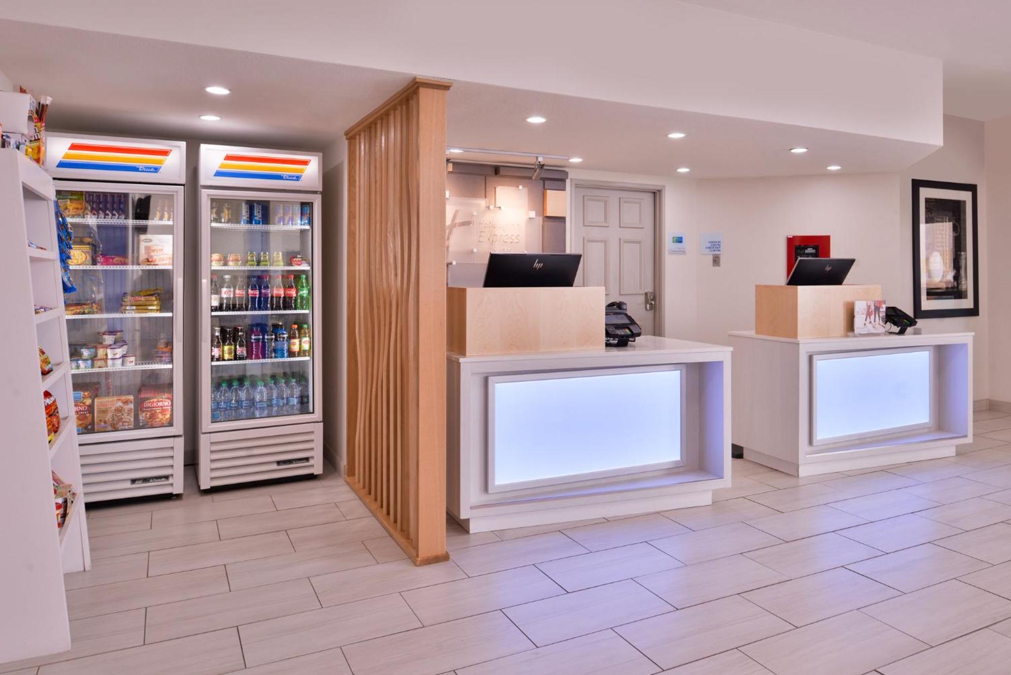 Holiday Inn Express Hotel & Suites Farmington By Ihg Luaran gambar