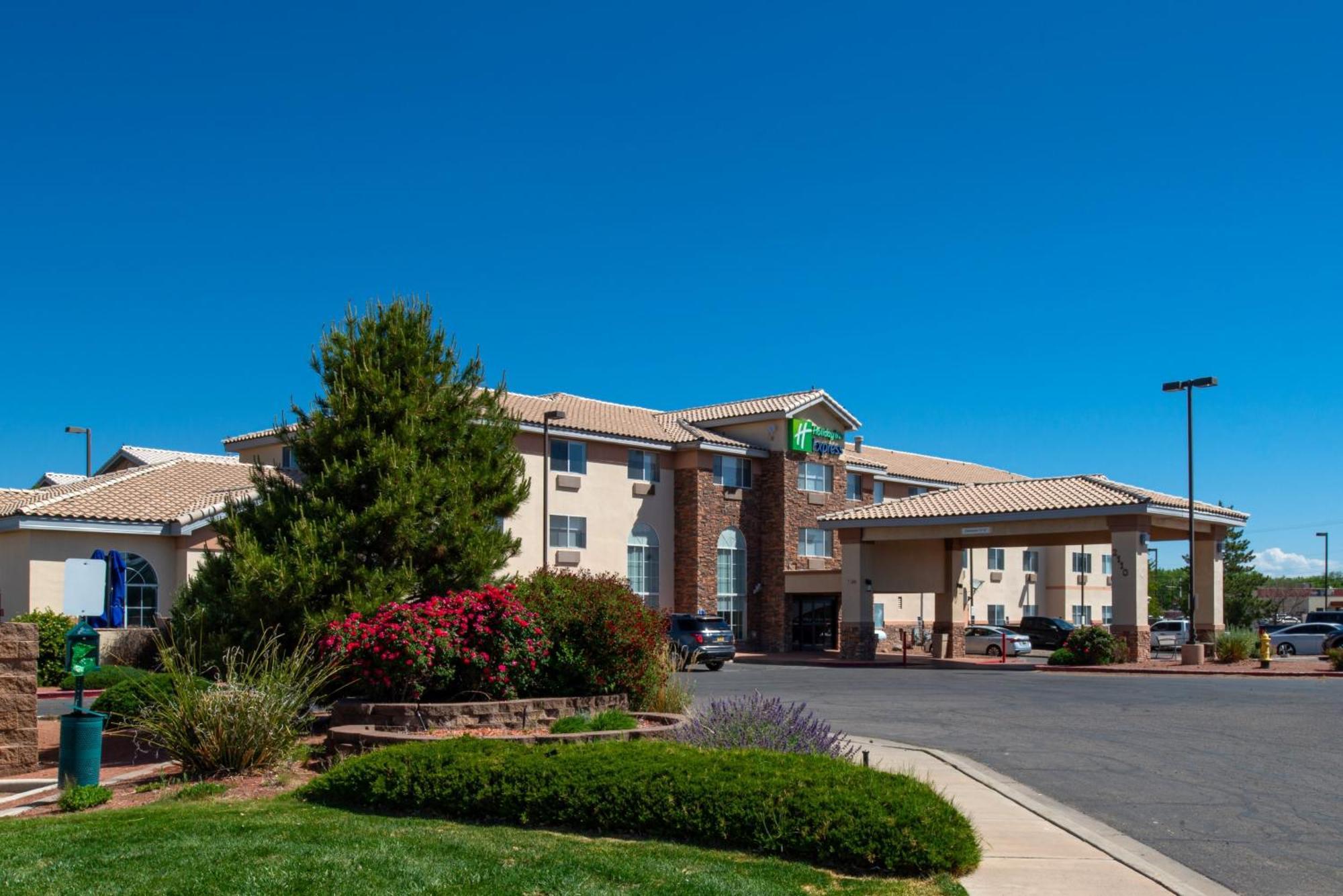 Holiday Inn Express Hotel & Suites Farmington By Ihg Luaran gambar