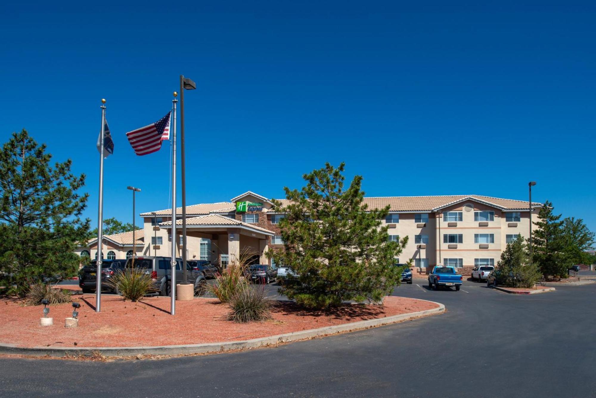 Holiday Inn Express Hotel & Suites Farmington By Ihg Luaran gambar